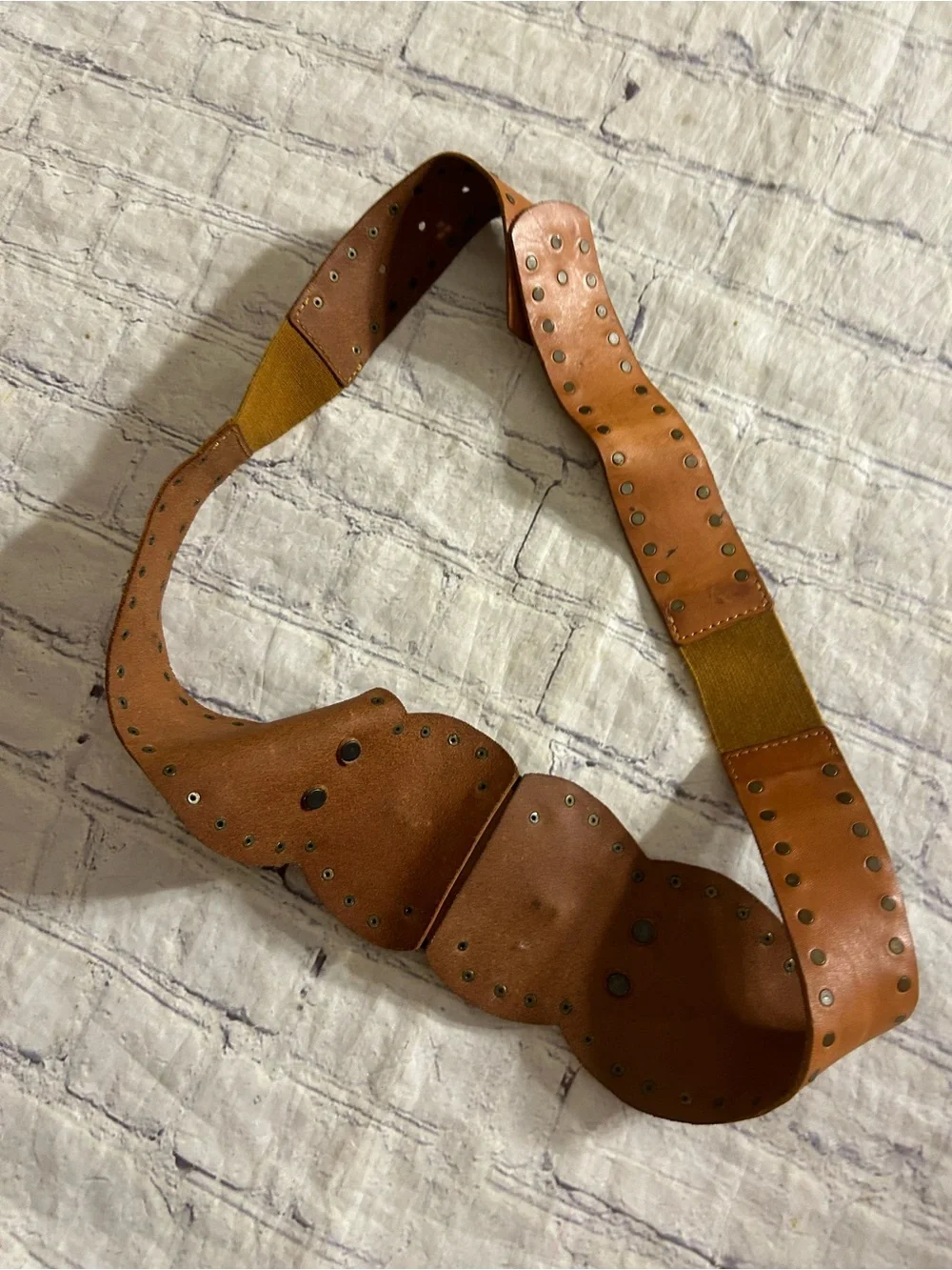 BOHO WESTERN WIDE RUST DARK CARMEL LEATHER BRASS STUDS CORAL MEDALLION BELT